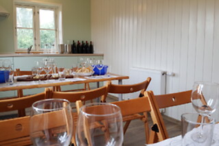 Vinsmagning for 4 på Nyballe Vingård