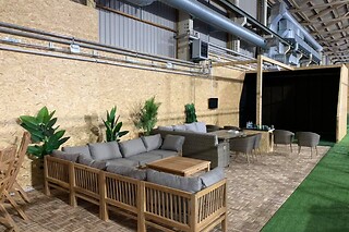 Simulatorgolf for 2 hos XGolf