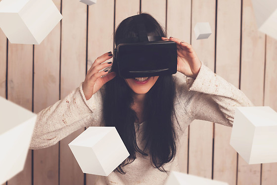 VIRTUAL REALITY