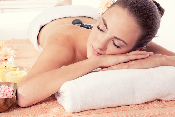 HOT STONE MASSAGE