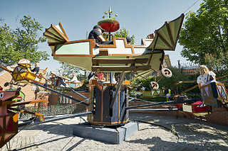 TIVOLI TURPAS - BARN