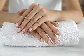 MANICURE