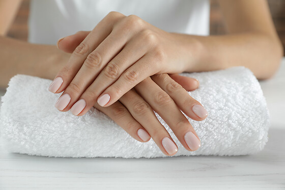 MANICURE