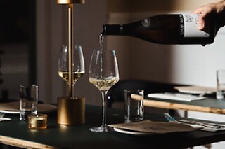 9-retters menu for 2 hos KARGO APARTMENT