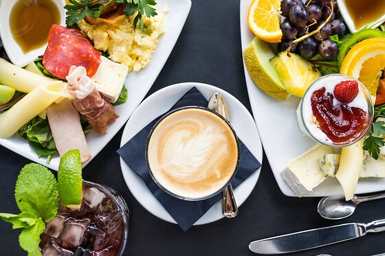 GÅ AMOK HOS DALLE VALLE - FROKOST