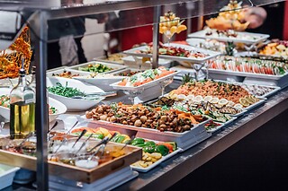 GÅ AMOK HOS DALLE VALLE - FROKOST