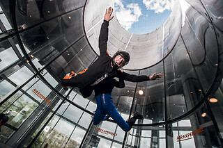INDOOR SKYDIVING