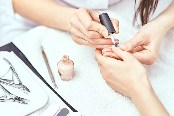 MANICURE