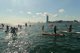 UD I DET BLÅ