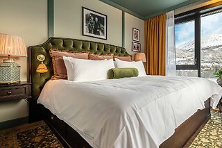 Room & Breakfast for 2 hos Fyri Resort