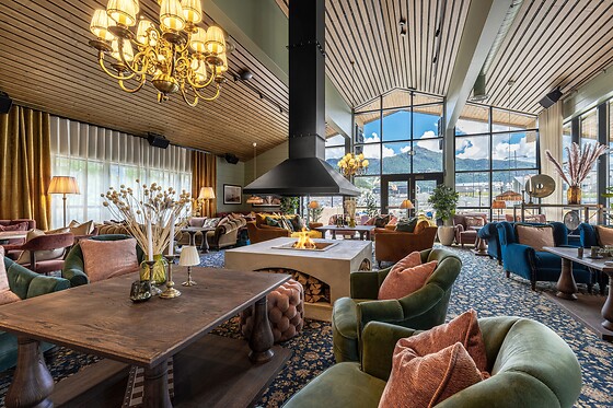 Room & Breakfast Weekend for 2 hos Fýri Resort