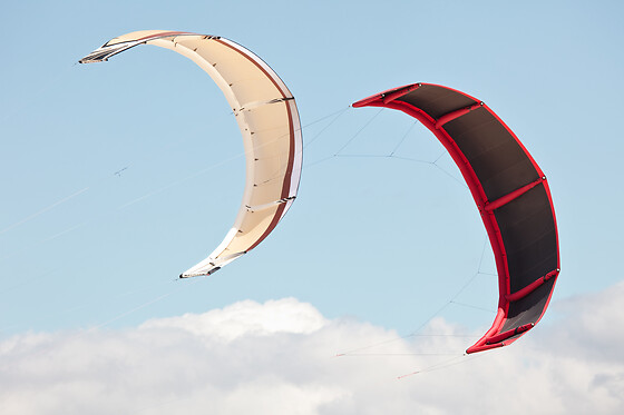 TANDEM KITESURFING