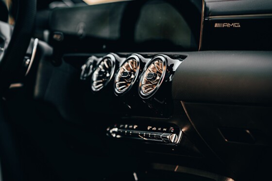 PRØVEKØR DRØMMEBILEN - MERCEDES CLA 45 AMG+